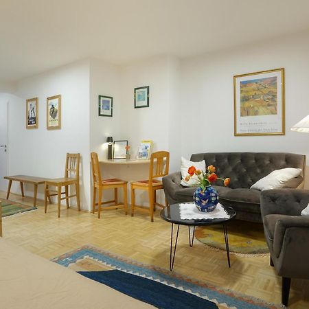 Homely Apartment In The Center With Garden View Gmunden Exterior photo